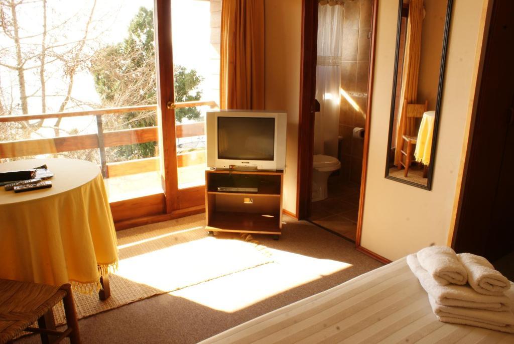 Las Juntas Ecolodge Puyehue Cameră foto
